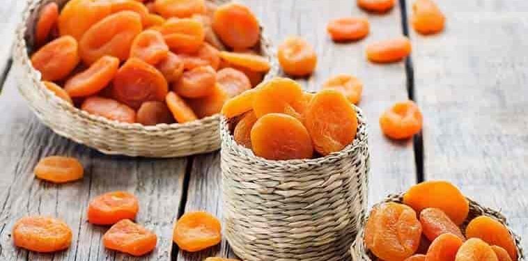 Pakdemirli: 4 numara kuru kayısıyı kilogram başına için 21 liradan alıyoruz